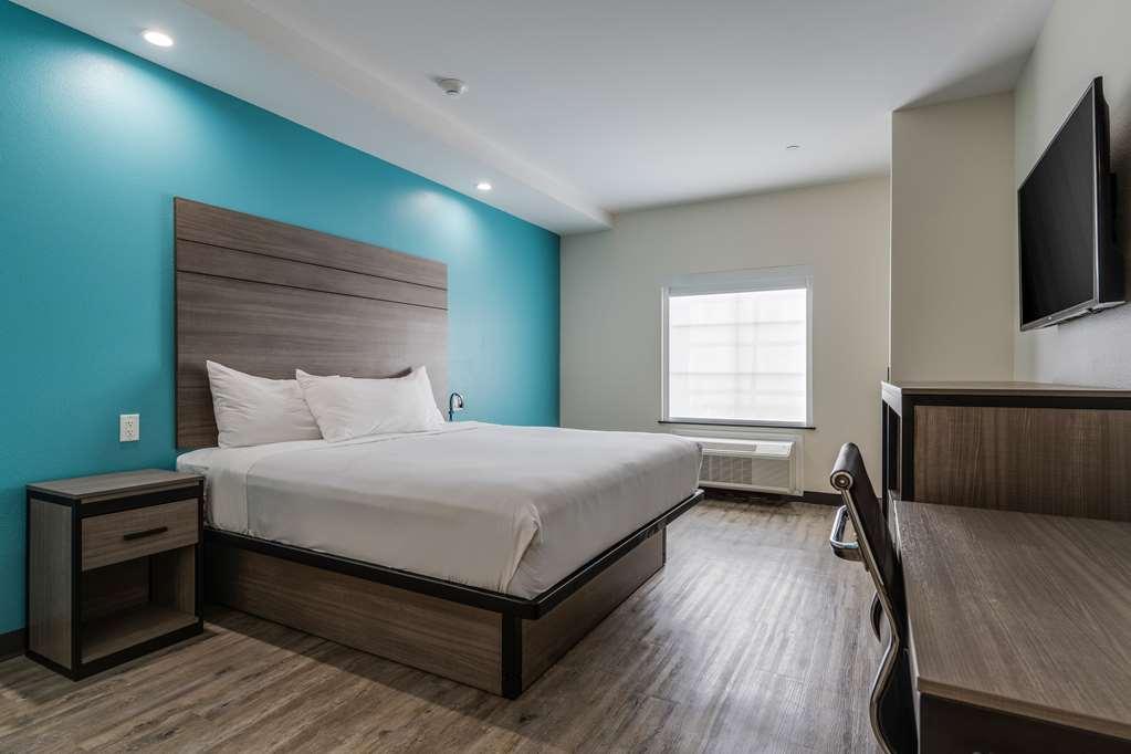 Americas Best Value Inn & Suites Katy Room photo